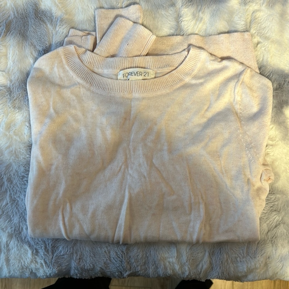 Women’s sweater
